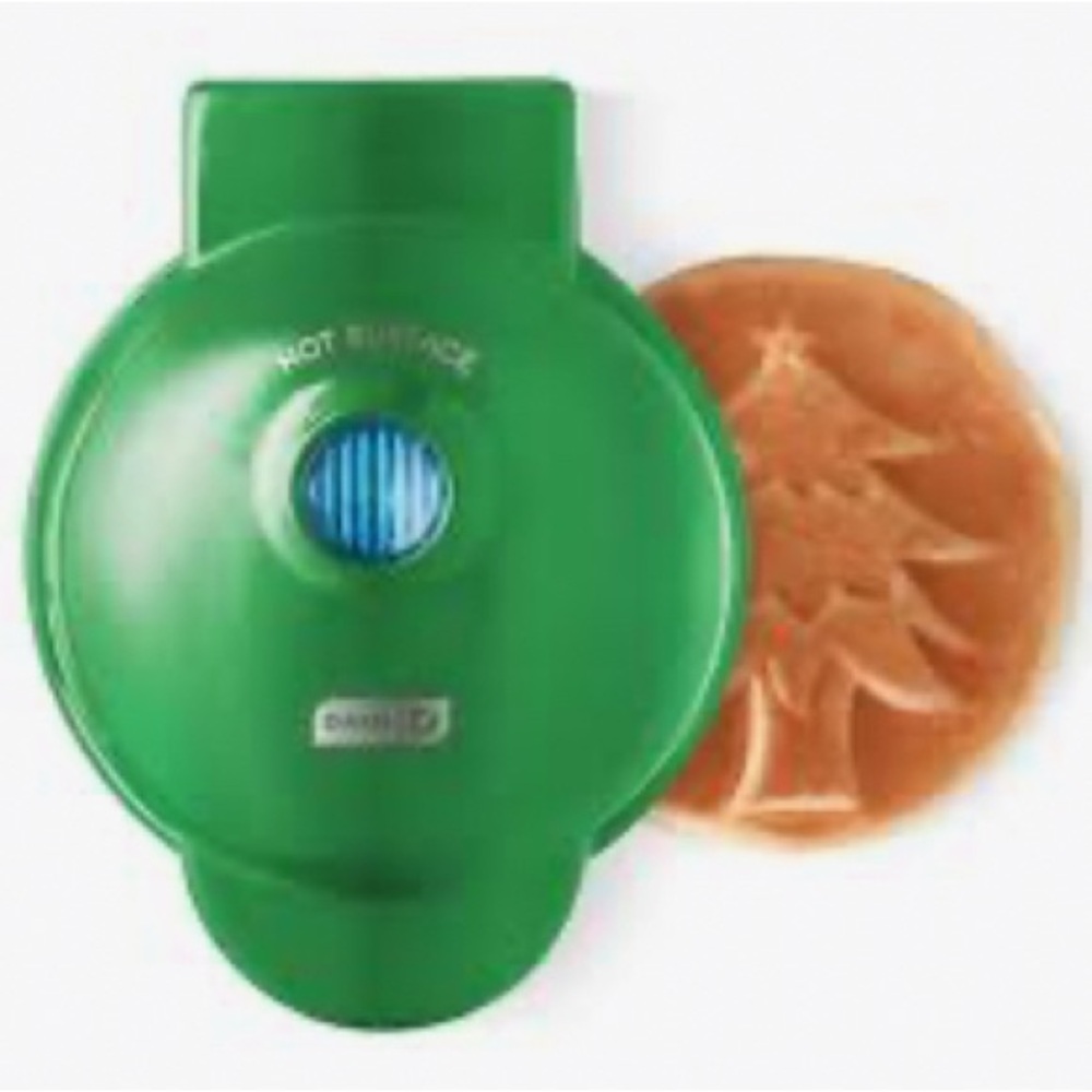 NWT Dash Green Mini Waffle Maker